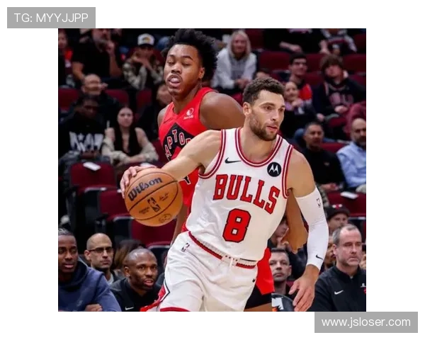 公牛队新赛季阵容调整频繁 德罗赞与拉文携手冲击季后赛 公牛队新赛季阵容调整频繁 德罗赞与拉文携手冲击季后赛