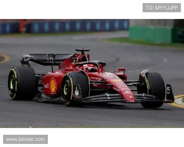 F1赛季新规则解析 驾驶员与车队如何应对挑战与机遇 F1赛季新规则解析 驾驶员与车队如何应对挑战与机遇