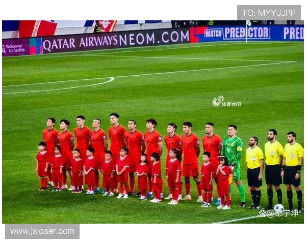 中国男足世预赛客场逆转取胜全队士气高涨球迷热议再现复兴希望