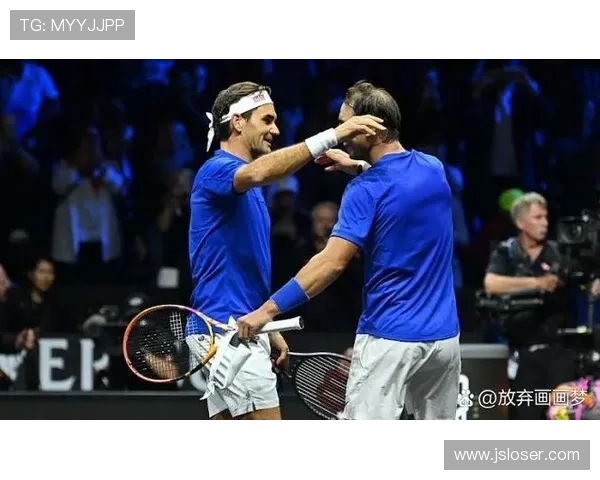 网球大师赛激战正酣 德约科维奇与纳达尔携手晋级四强