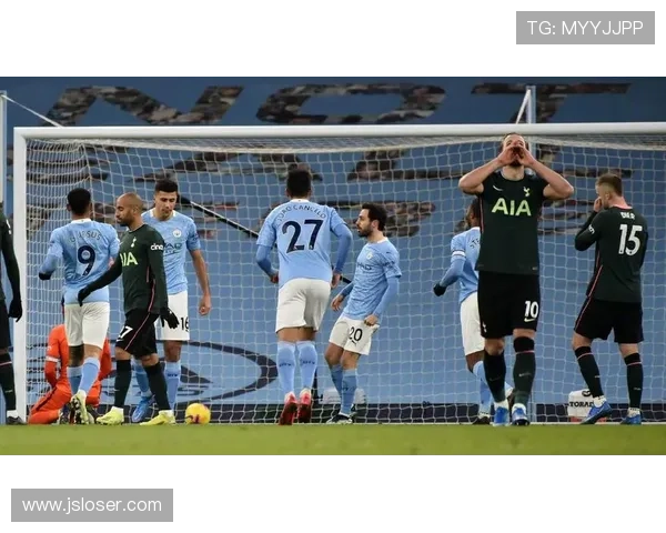 英超新赛季精彩开局 曼城热刺争夺榜首位置 穆里尼奥回归成焦点